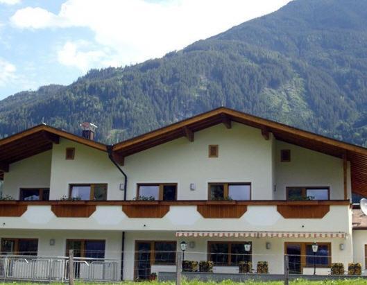 Ferienhaus Zillertal Stumm Exterior photo